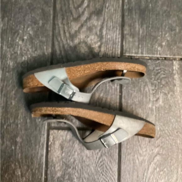 💥PRICE DROP💥 Gizeh Sandal - Picture 8 of 10